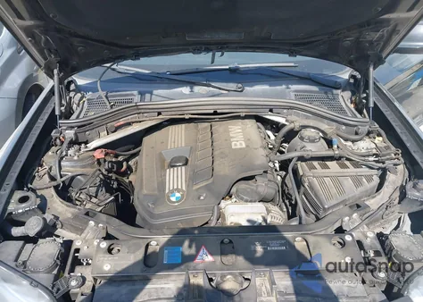 2011 BMW X3 xDrive28I z USA, uszkodzony, nr VIN 5UXWX5C57BL703217